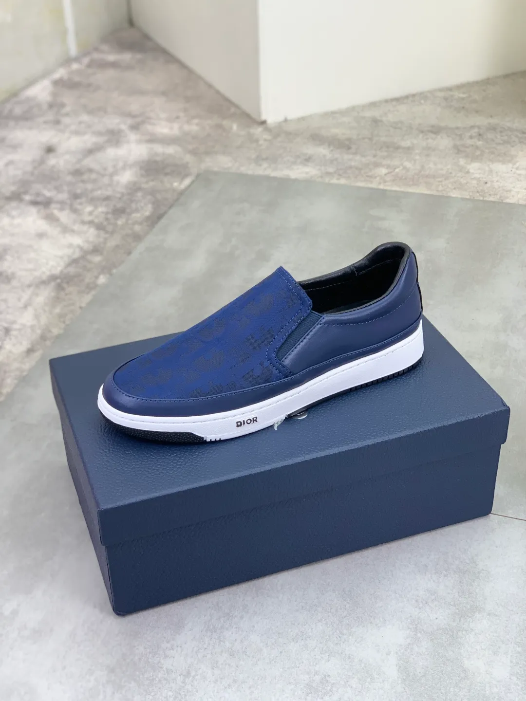 Men's Men's Shoes💰P400💰[New Style]🆘[Dior] 2025 Dior Original Lace-up Low-top Men's Shoes Classic casual shoes 🔥This model is the official flagship model with high quality and made by famous original designers. It is made of high-quality cowhide with original materials➕Comfortable and breathable mesh lining➕Pigskin insole. The perfect last shape and generous and fashionable design have attracted many consumers. Suitable for drivers to drive🚗. What you want is the highest quality in the market. Color: 4️⃣Color code number: 38--44 (45 customized)